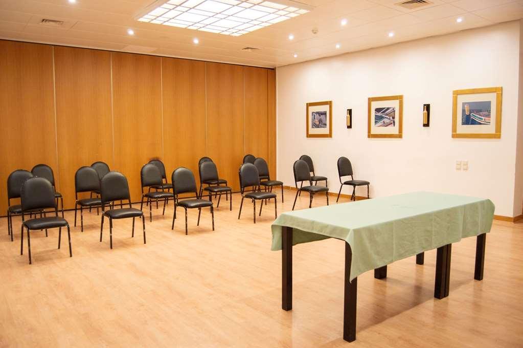 Tryp By Wyndham Parque Hotel 4*