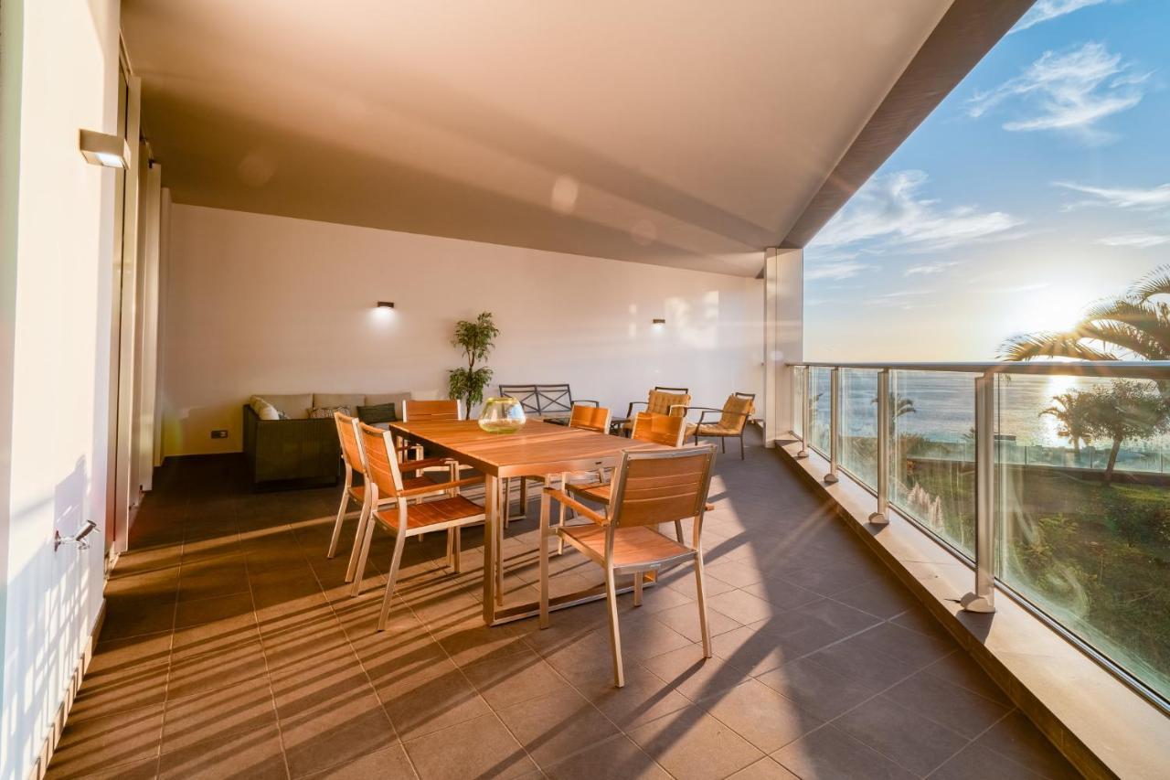 Apartment Bm - 3 Pools-gym-ac-huge Balcony Sea View *