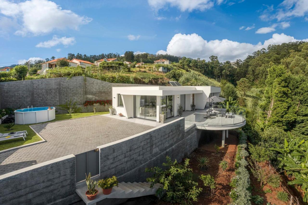 The White House By An Island Vakantiehuis Ponta do Sol (Madeira)
