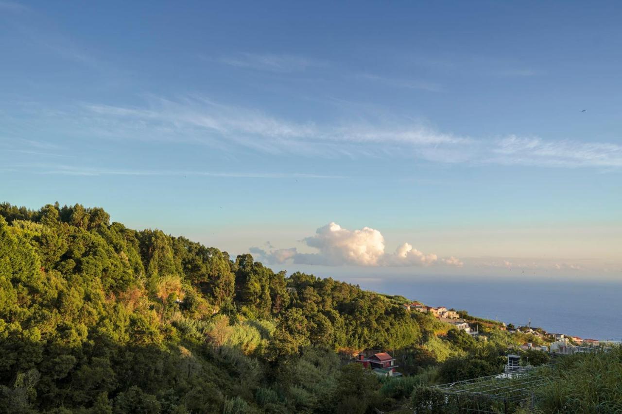 The White House By An Island Vakantiehuis Ponta do Sol (Madeira)