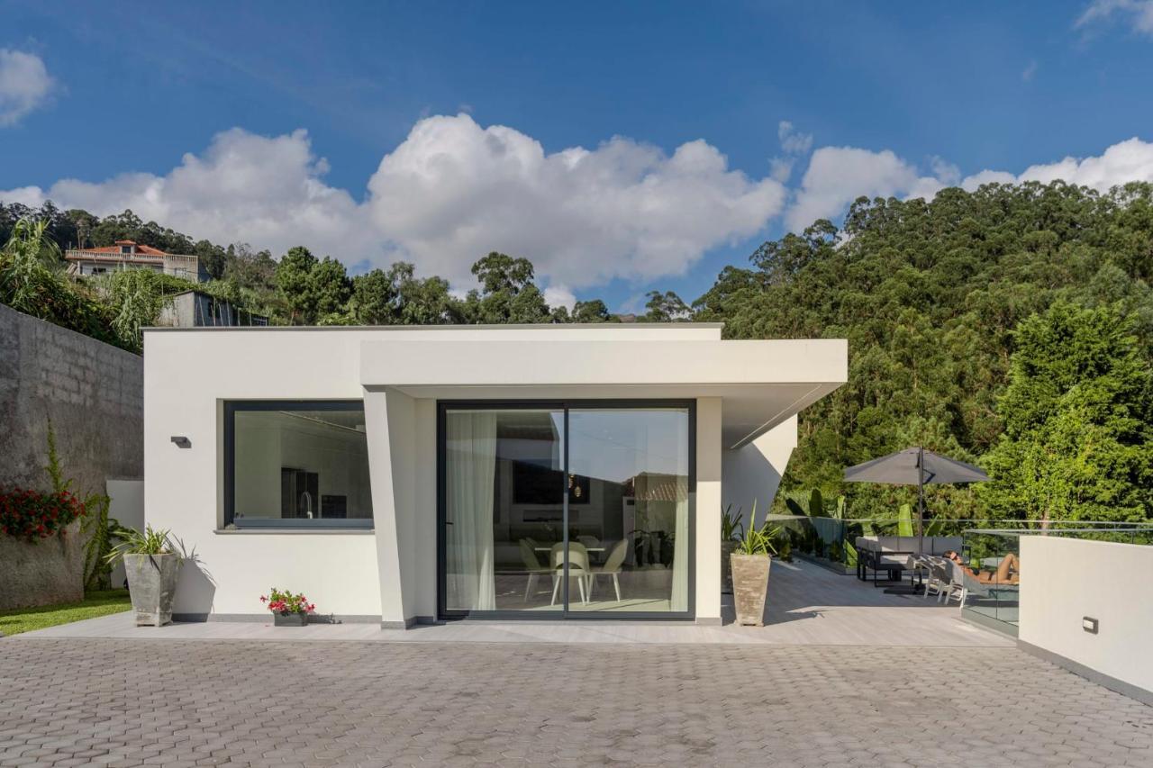 The White House By An Island Vakantiehuis Ponta do Sol (Madeira)