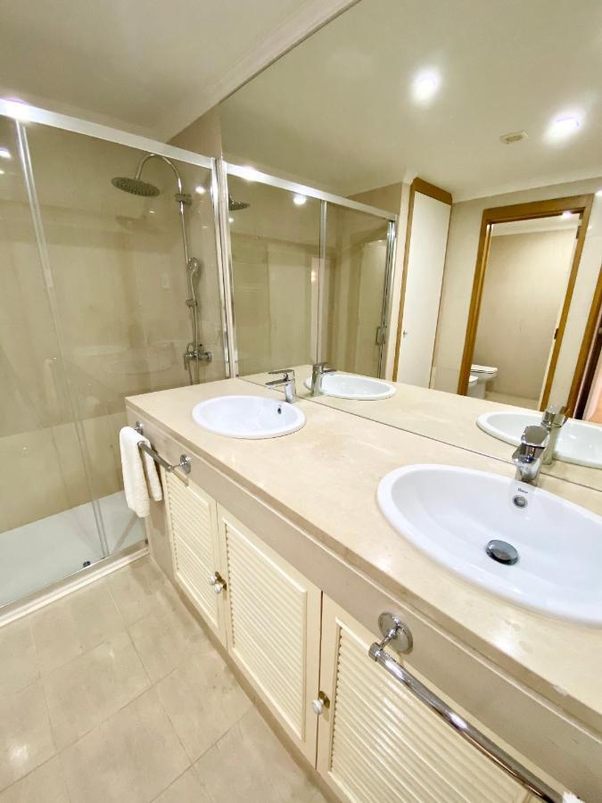 Out Luxury Marina - 2 Bedrooms Sea View Apartment *