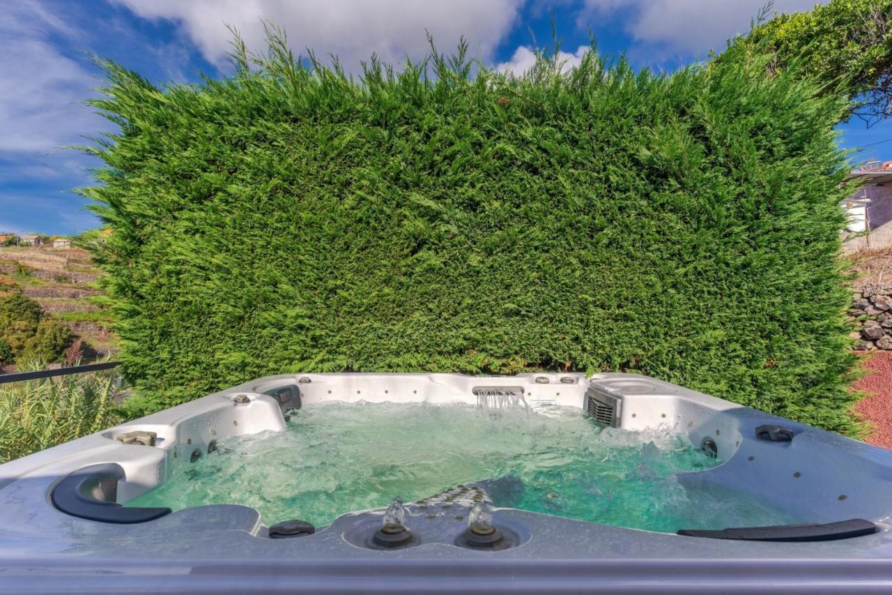 Villa Cozy Flora By Hr Madeira Estreito Da Calheta