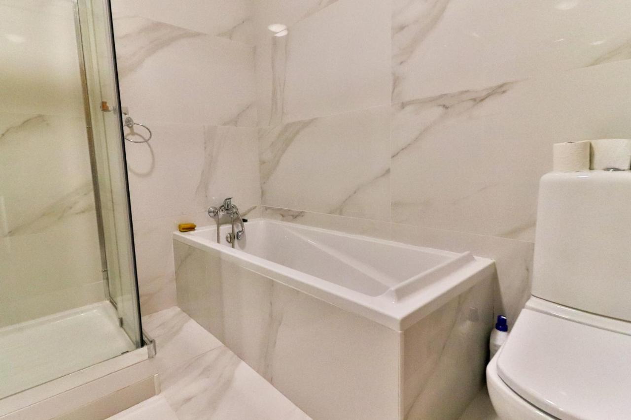 102 T Guest house *