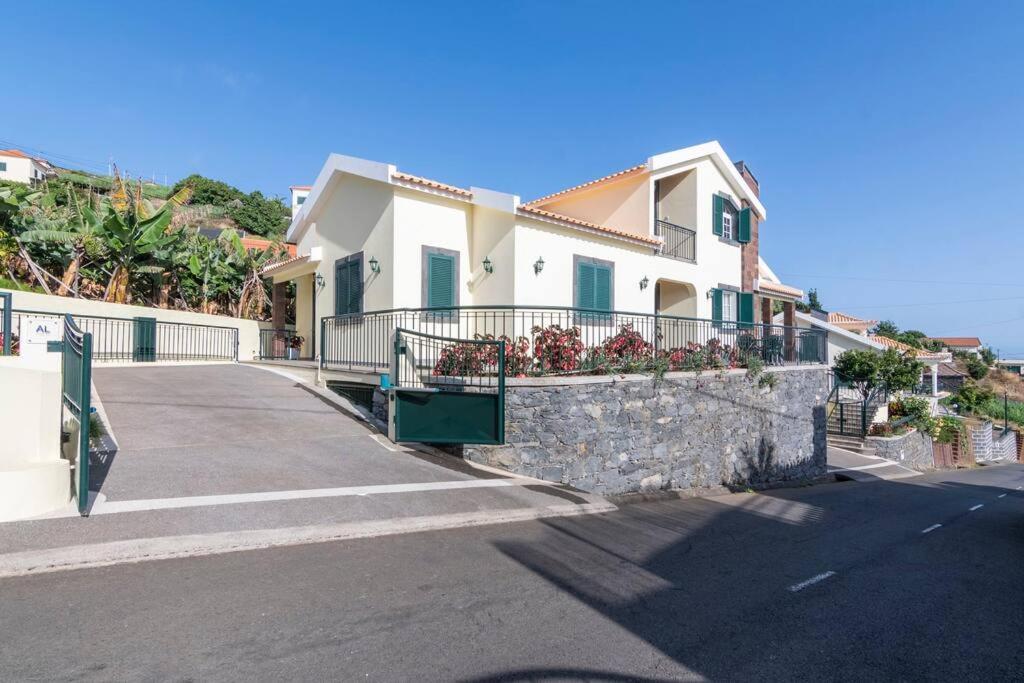 Branco's By Galmi Apartment *