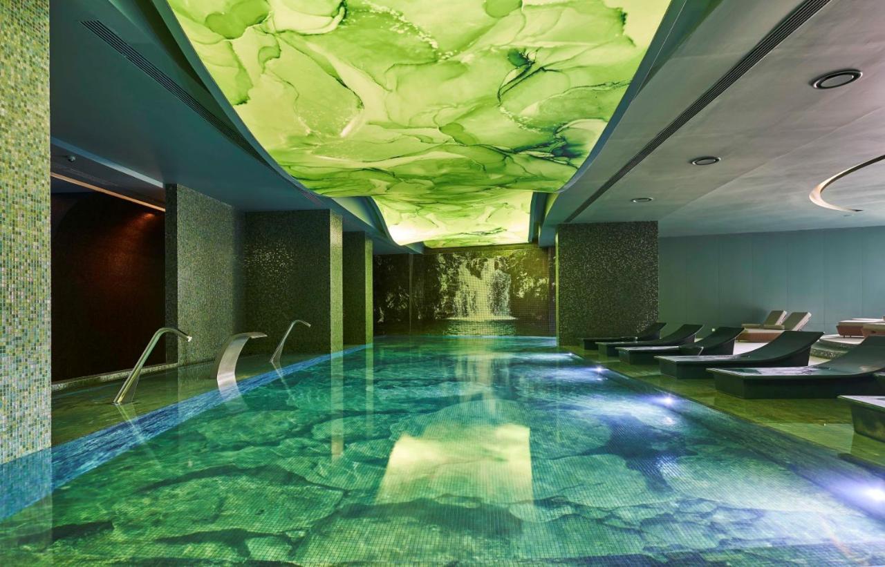 The Reserve - Within Savoy Palace - The Leading Of The World Hotel