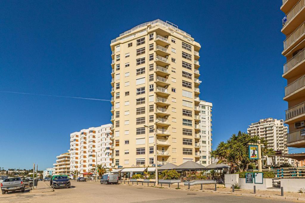 Ocean Breeze Apartment *