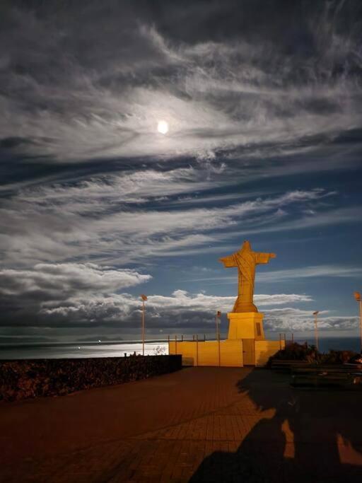 Comfy & Joyful Oceanview Retreat Canico (Madeira)