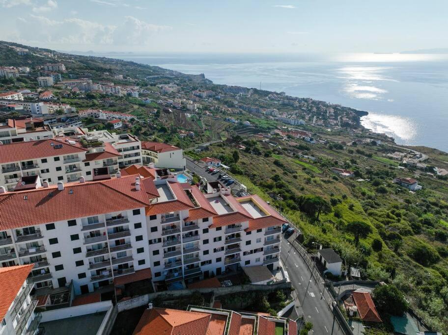 Comfy & Joyful Oceanview Retreat * Canico (Madeira)