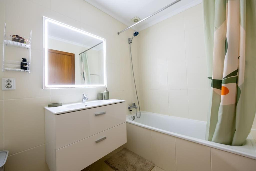 Comfy & Joyful Oceanview Retreat * Canico (Madeira)