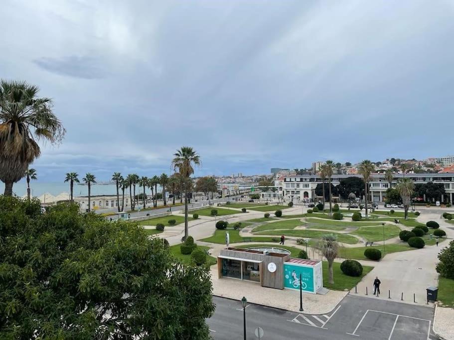- Bay View Apartment