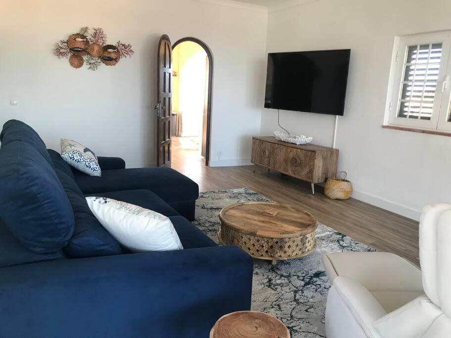 Haven House , Bom Sucesso
