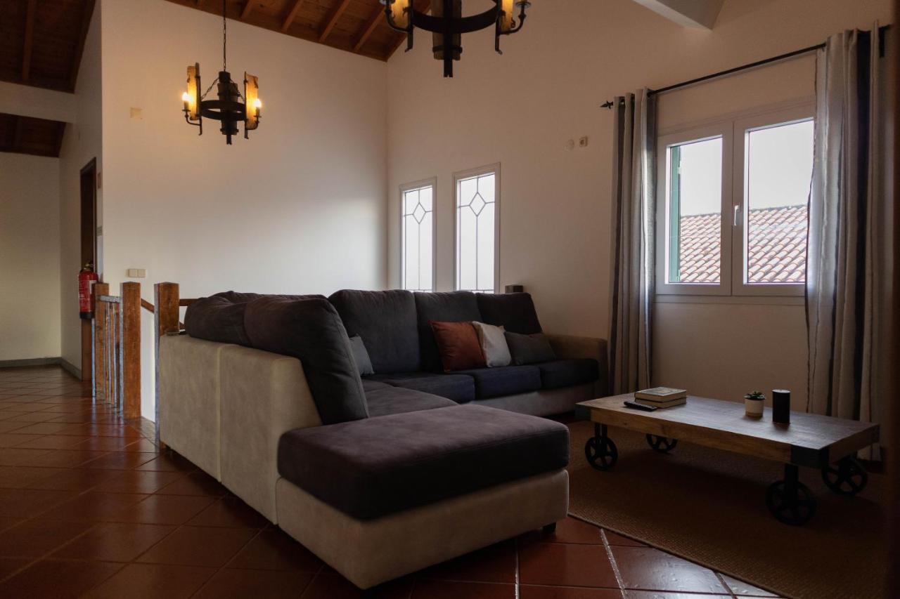 Apartment By The Hill