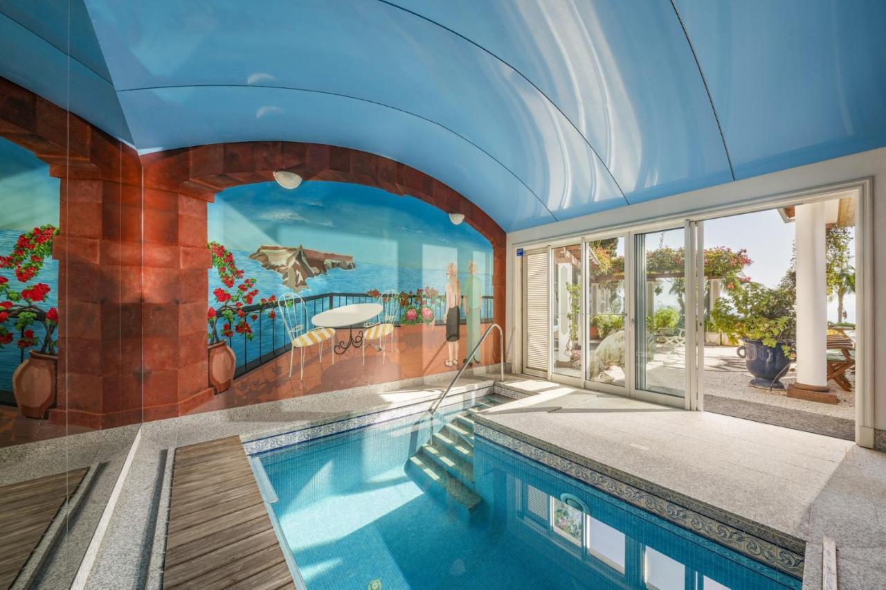 Villa Rostrum By