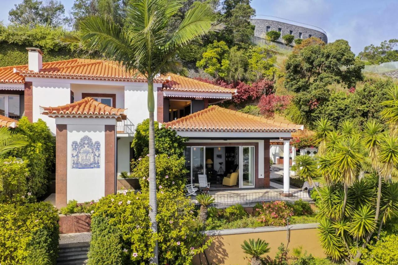 Villa Rostrum By *