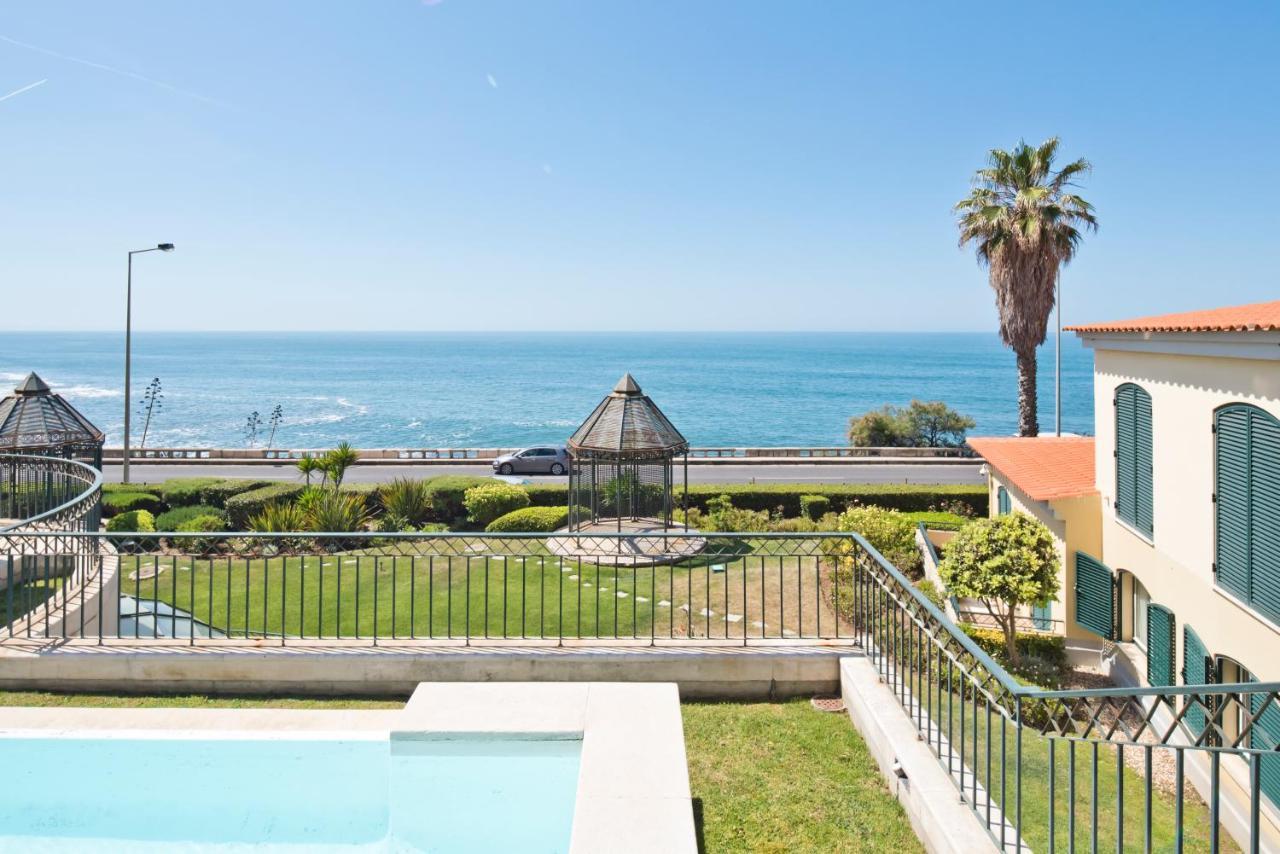 Sea Front Family Parede