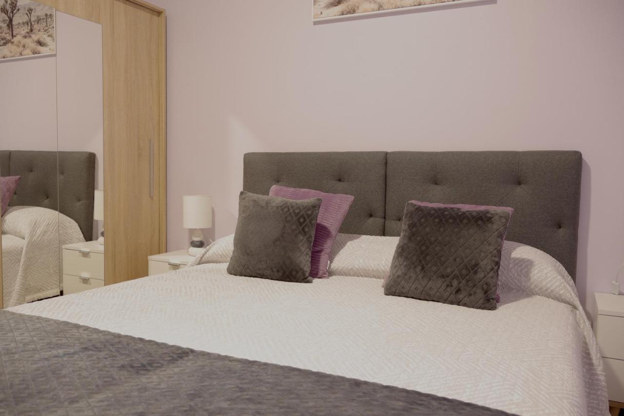 Village Center One Bedroom Apartamento *