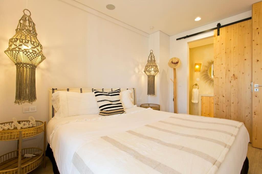 Boutique Rentals- Al Mar Beachfront