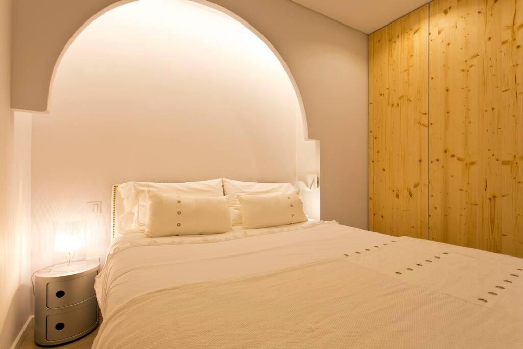Boutique Rentals- Al Mar Beachfront