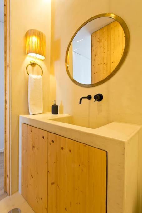 Apartment Boutique Rentals- Al Mar Beachfront Povoa de Varzim