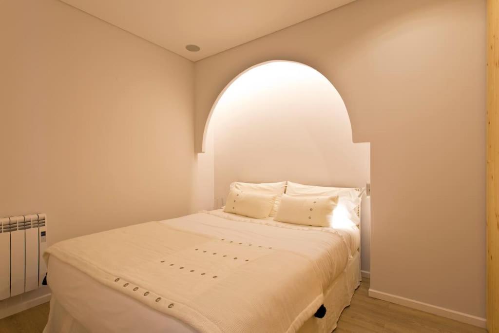 Boutique Rentals- Al Mar Beachfront Apartment *