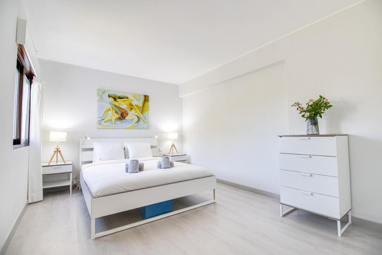 Lovely 3bd 150m Ocean View Ac Wi-fi Balcony *