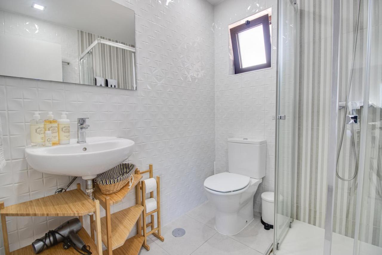 Lovely 3bd 150m Ocean View Ac Wi-fi Balcony *