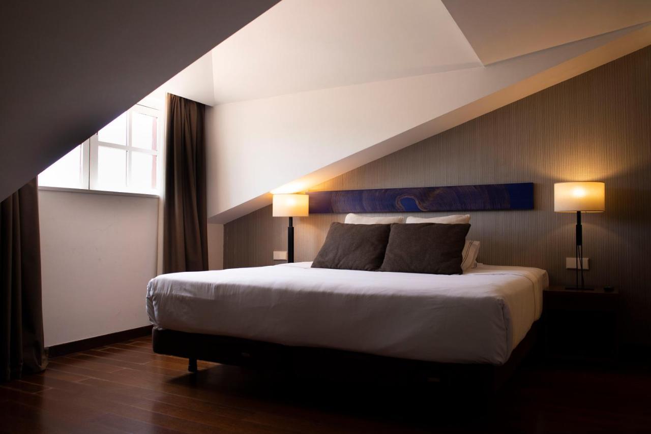 Hotel Carris Ribeira 4*