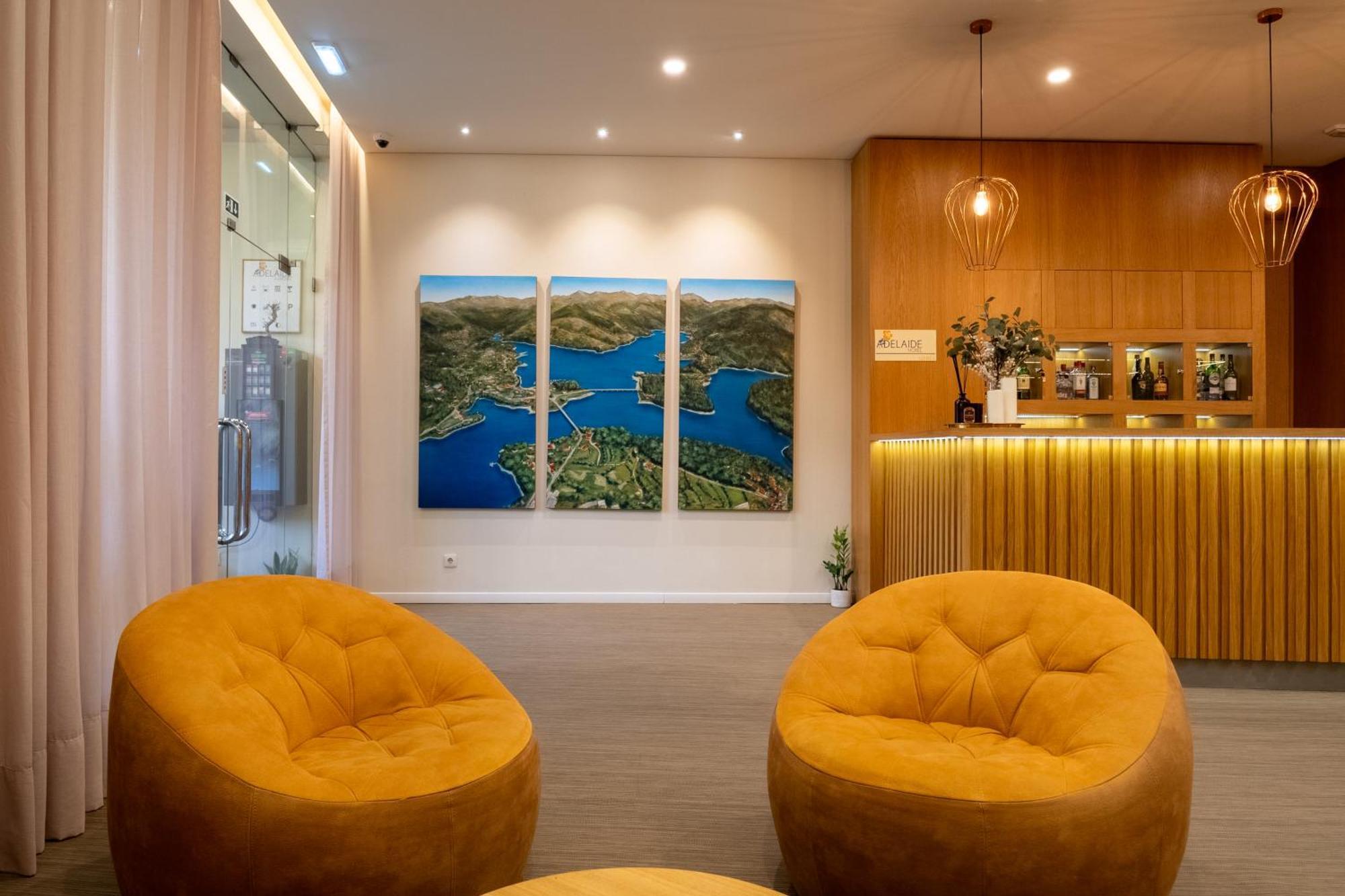 Adelaide Hotel Geres