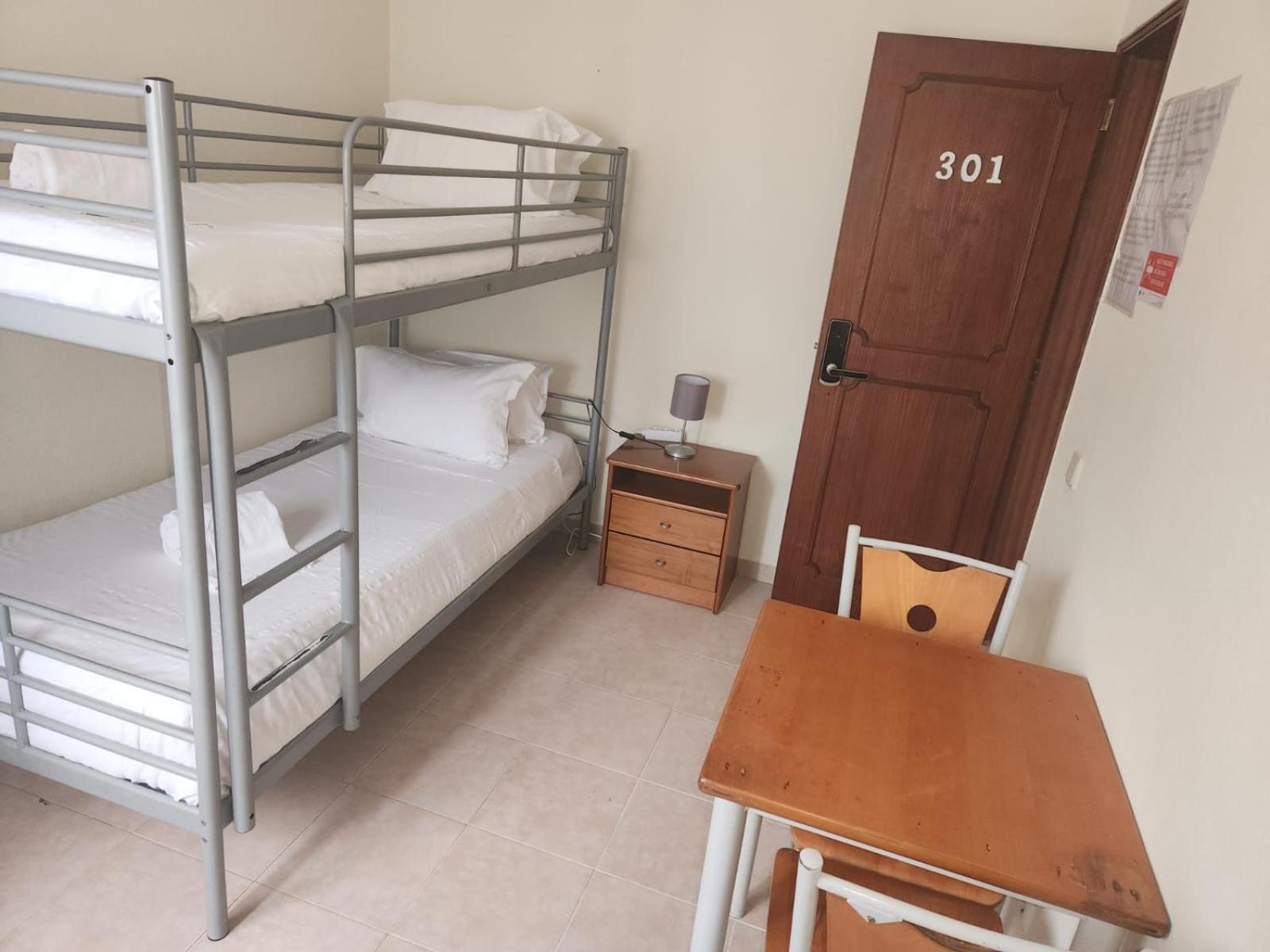 Sunny House Hostel *