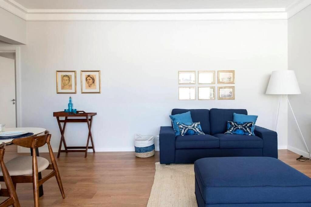 Elegant And Bright In Apartment *