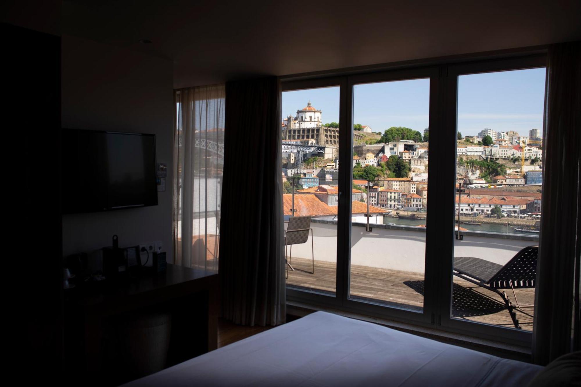 Carris Ribeira 4* Porto