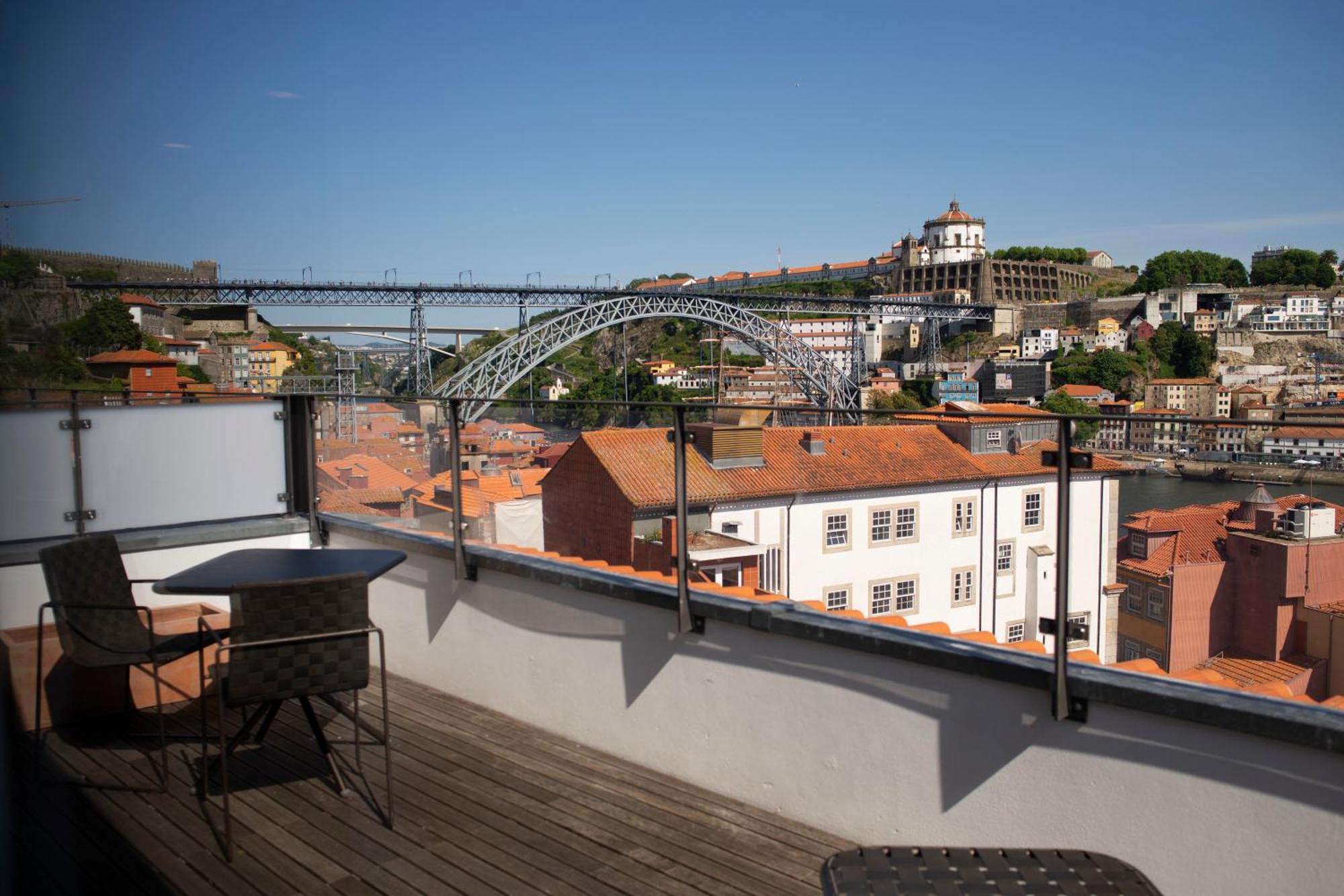 Carris Ribeira 4* Porto