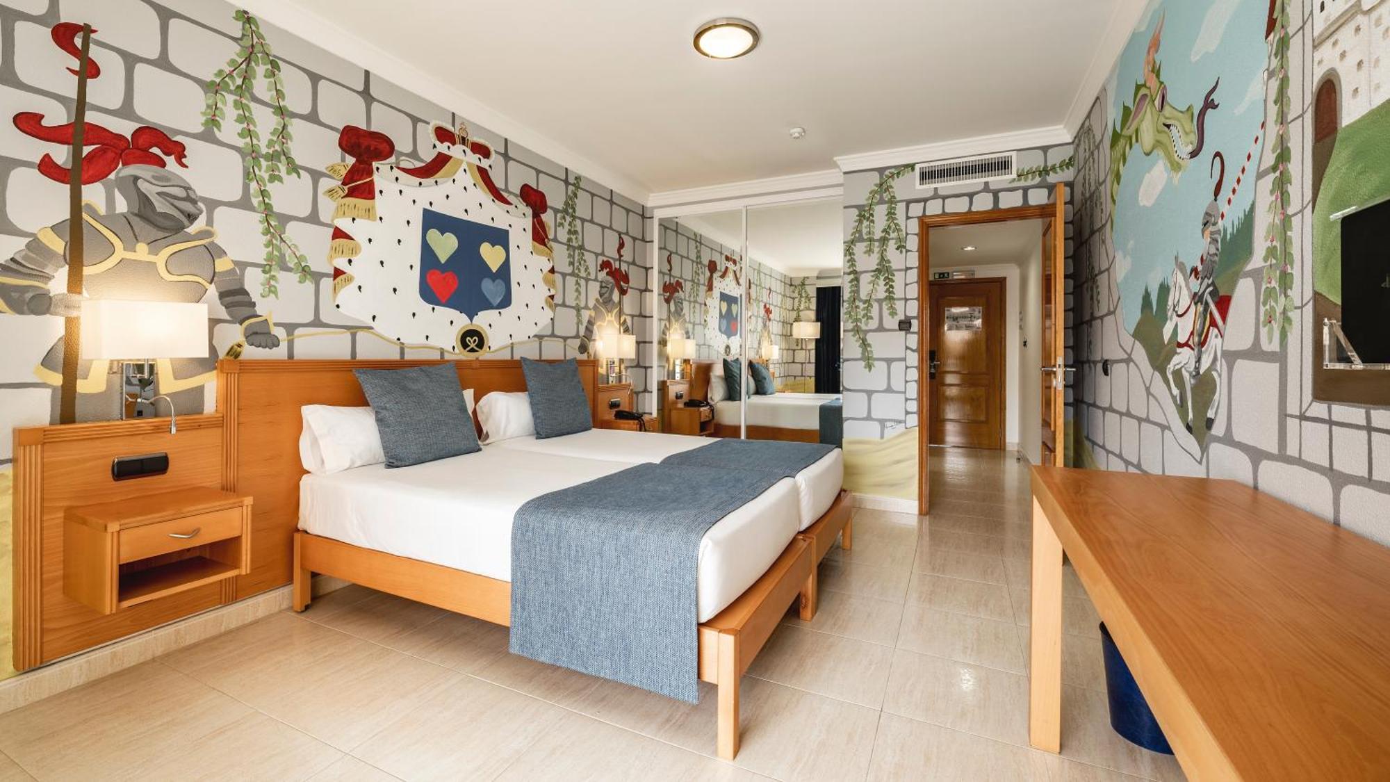 Ukino Palmeiras Village Hotel 4*
