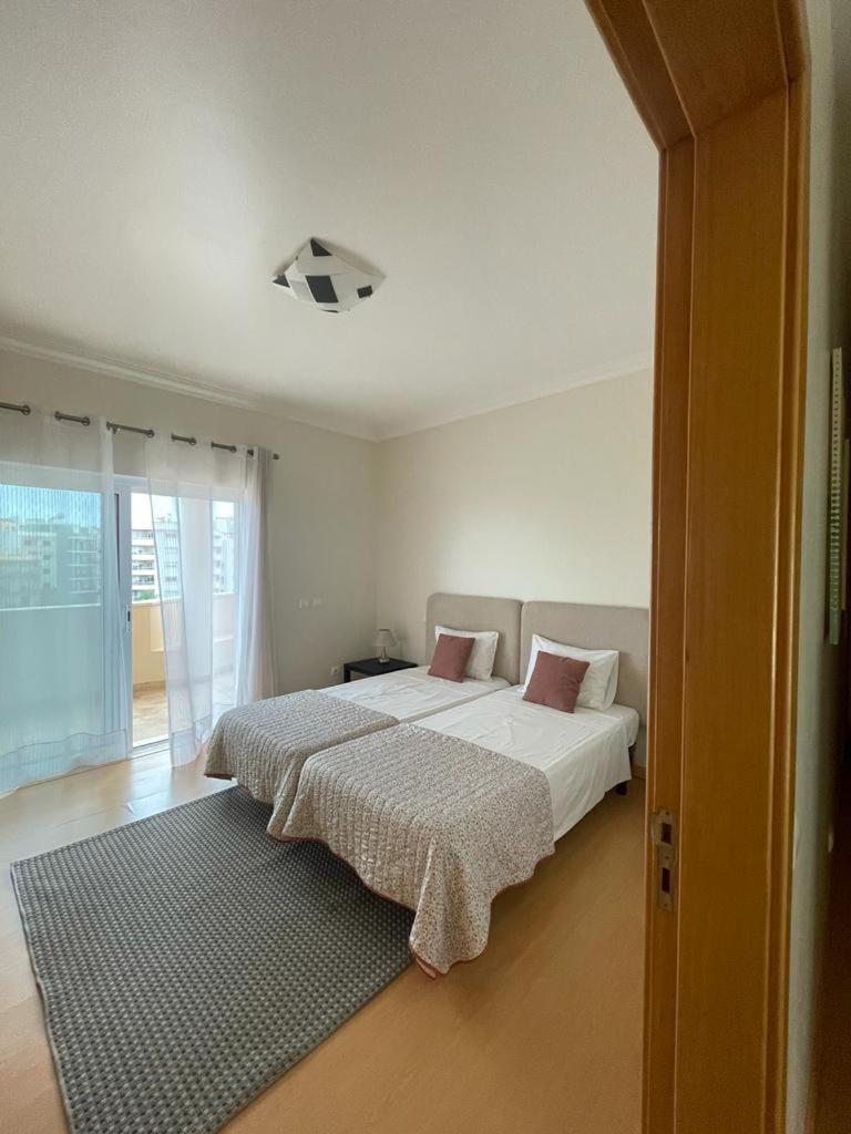 Casa Rosa Villa Lagos