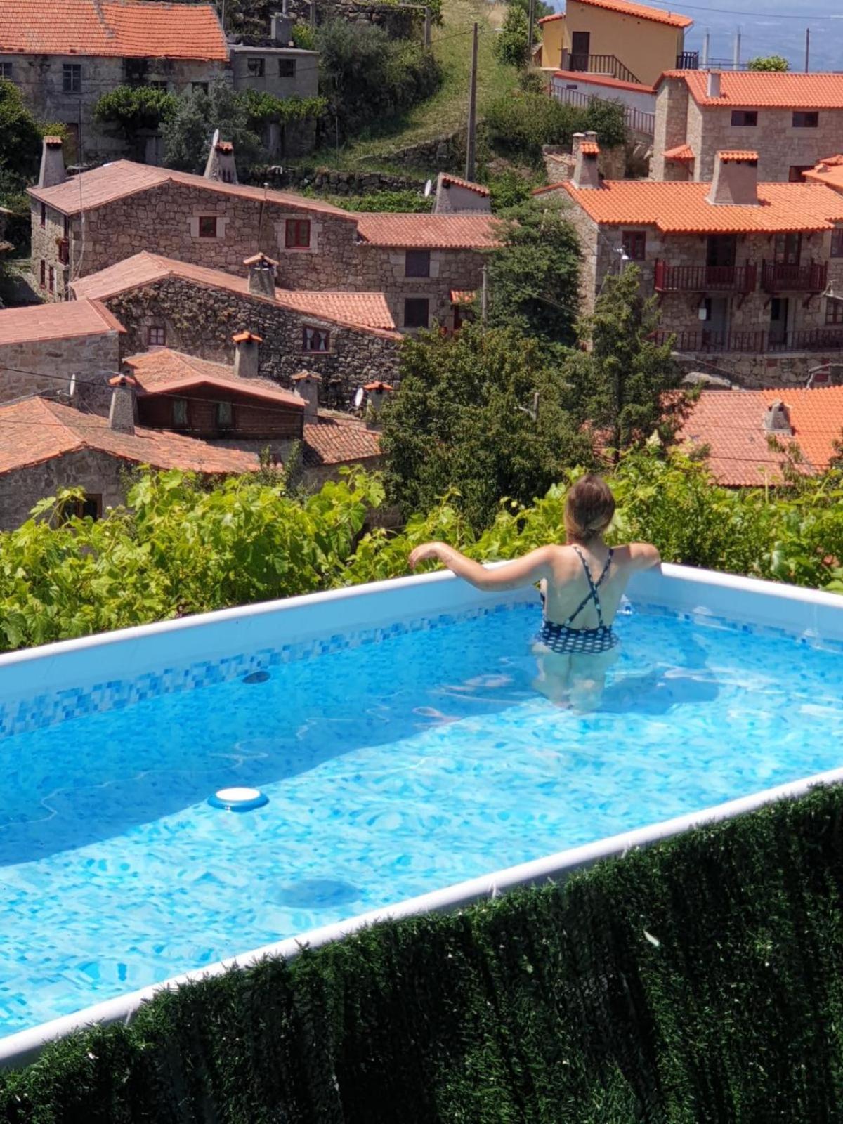 Casas Da Ribeira Country house *