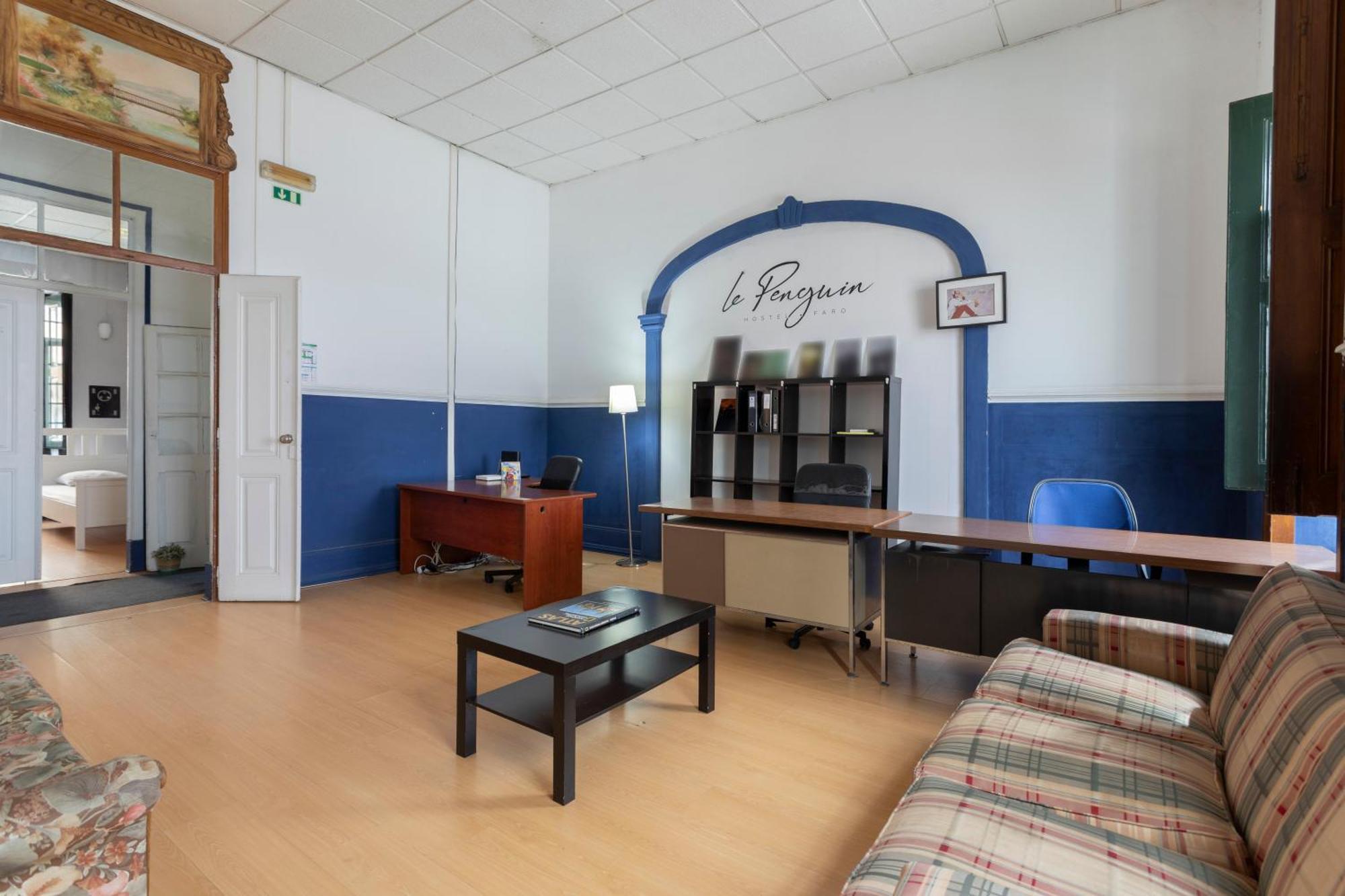 Hostal Le Penguin *