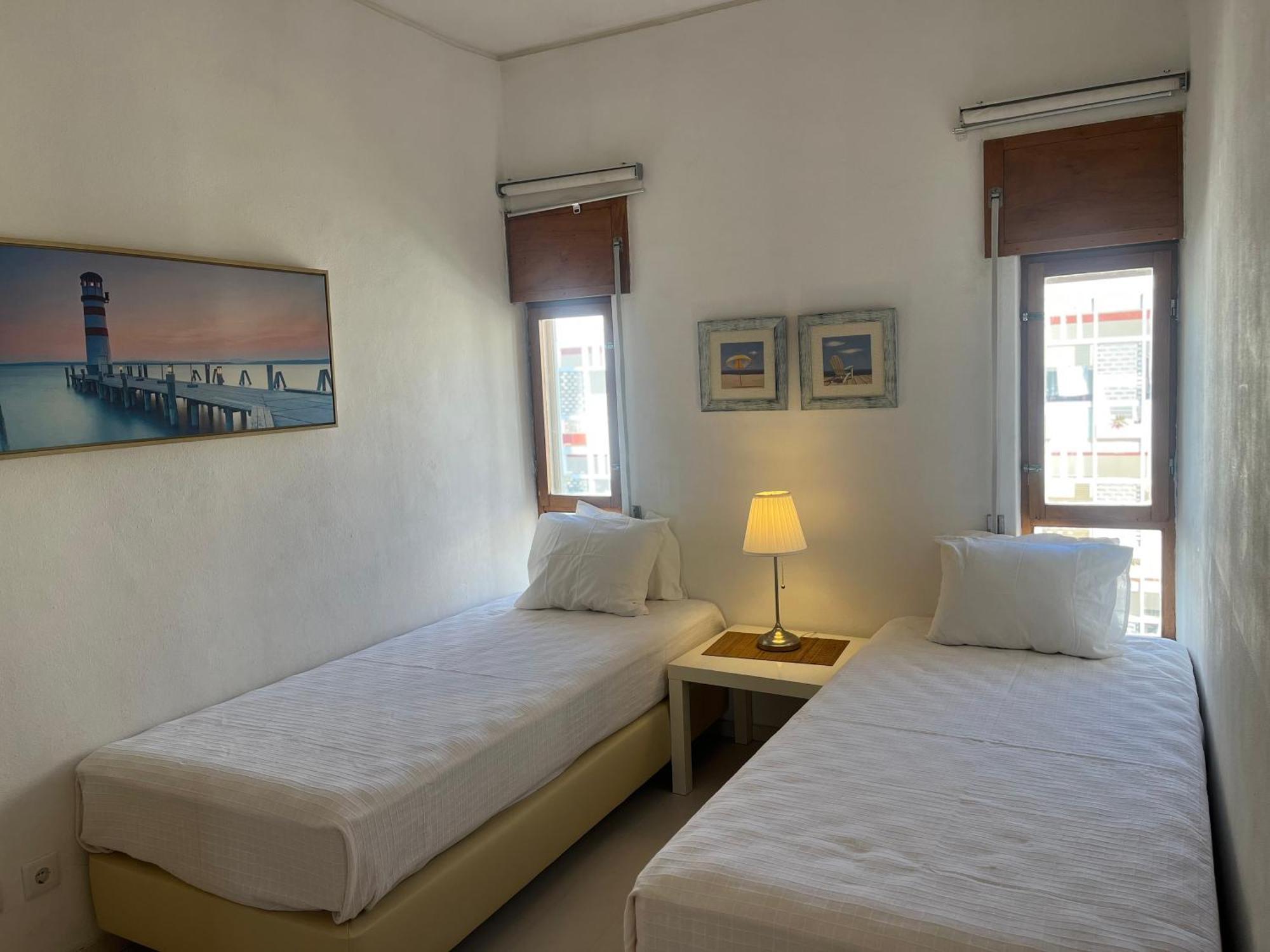 - - Sea View- Walk To The - Algarve * Armacao de Pera