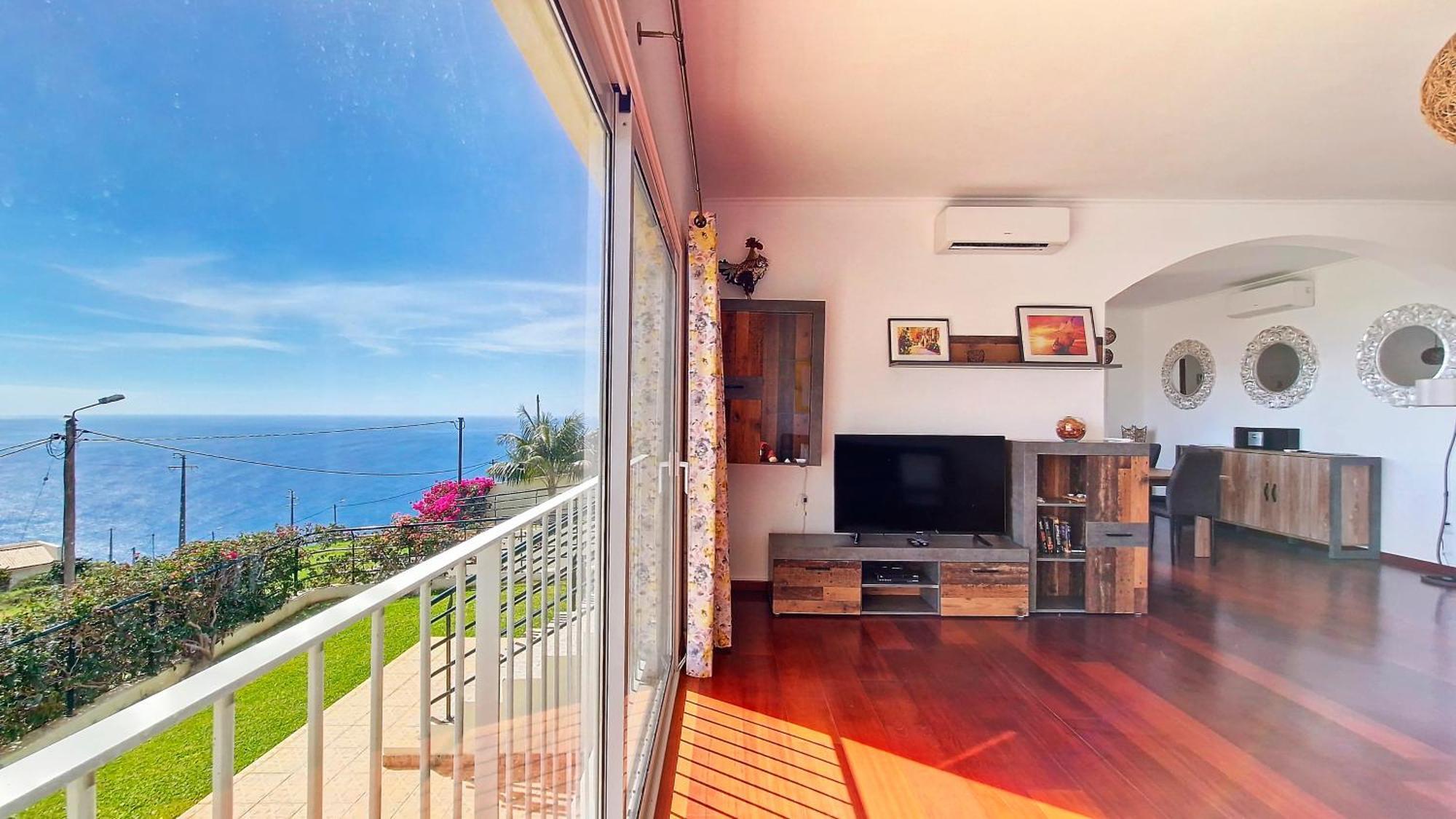 Casa Eleanor By Lovelystay * Calheta (Madeira)