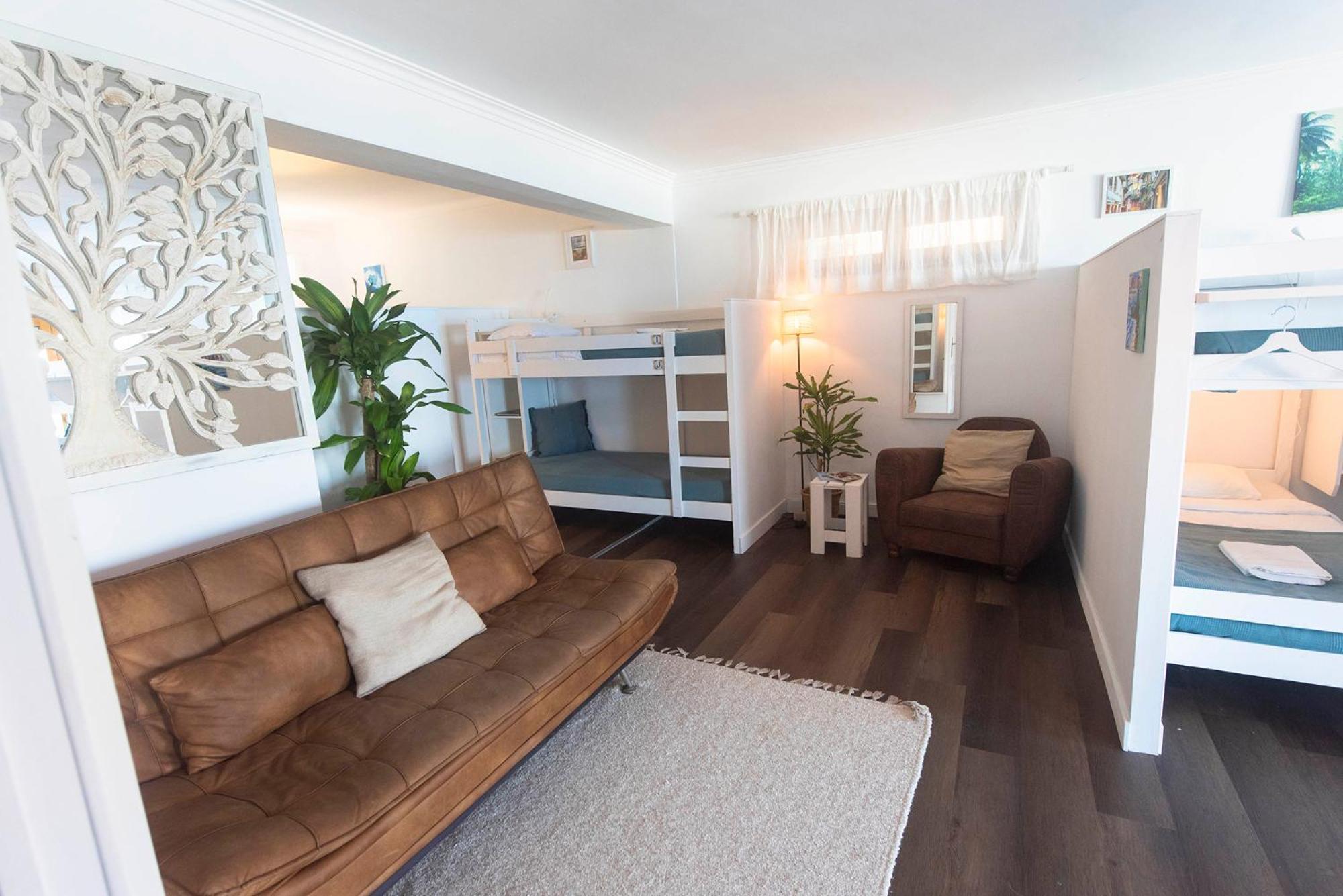 Laneez Surf House Hostal