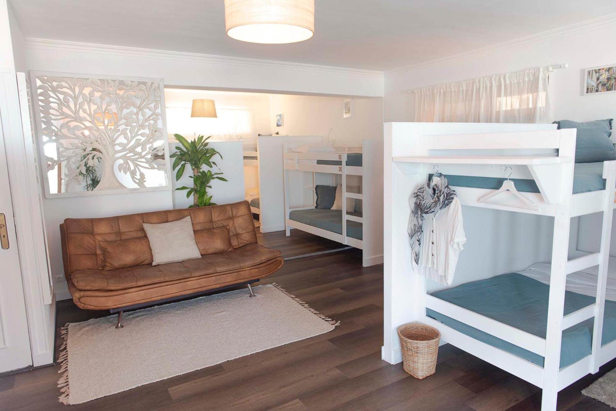 Laneez Ericeira Surf House - *
