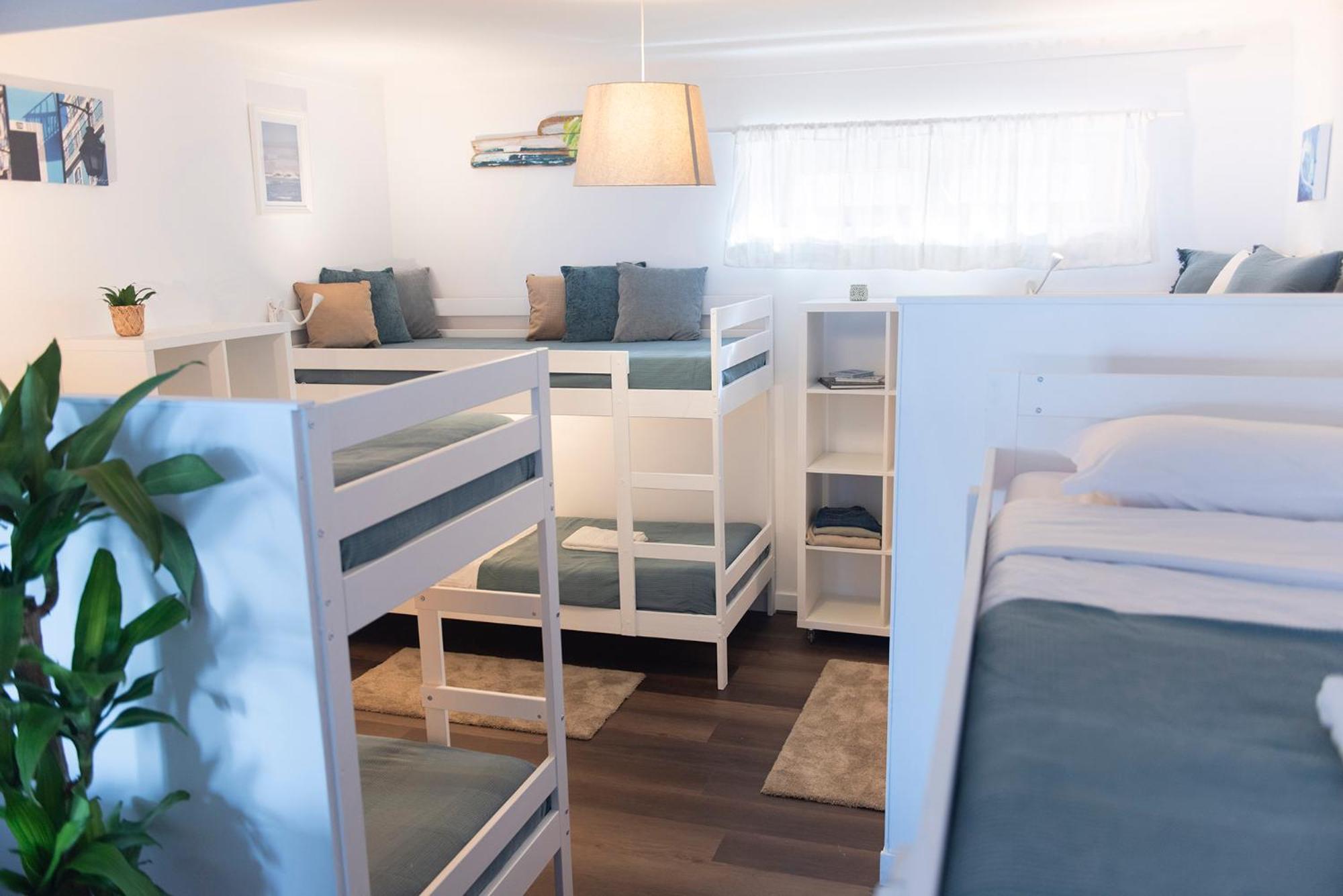 Laneez Ericeira Surf House - Hostel *
