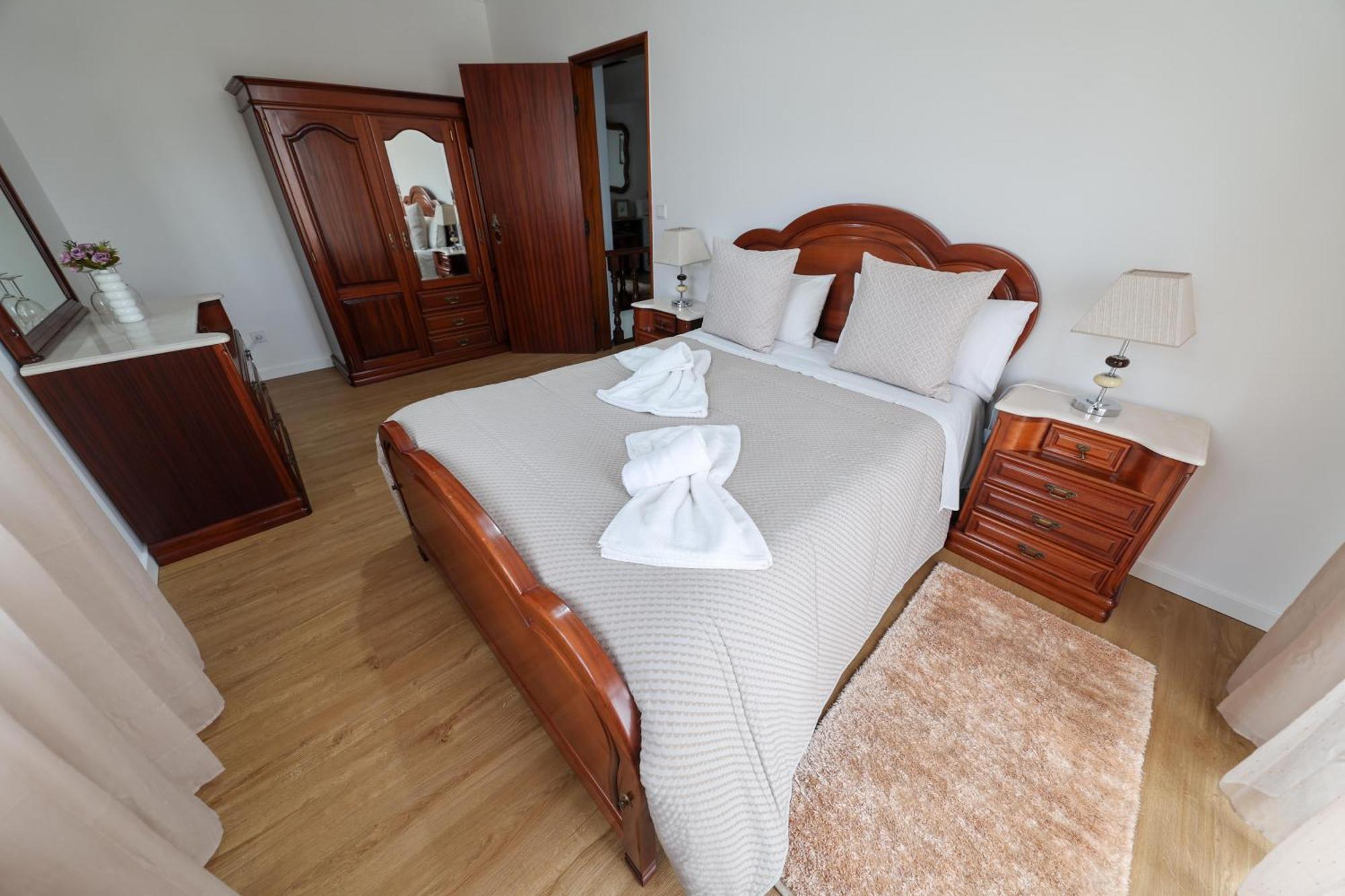 Quartos Da Tia Laura * Nazare