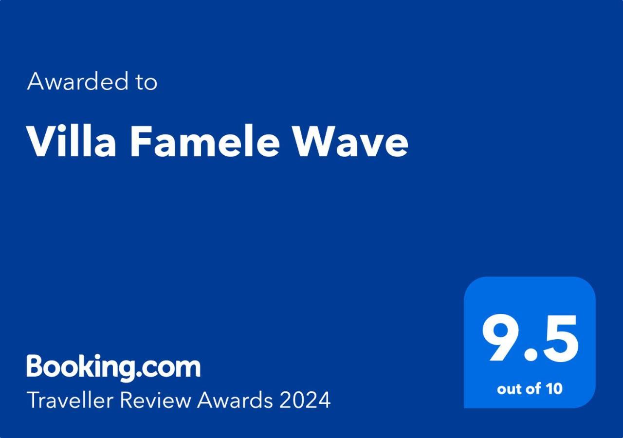 Famele Wave *