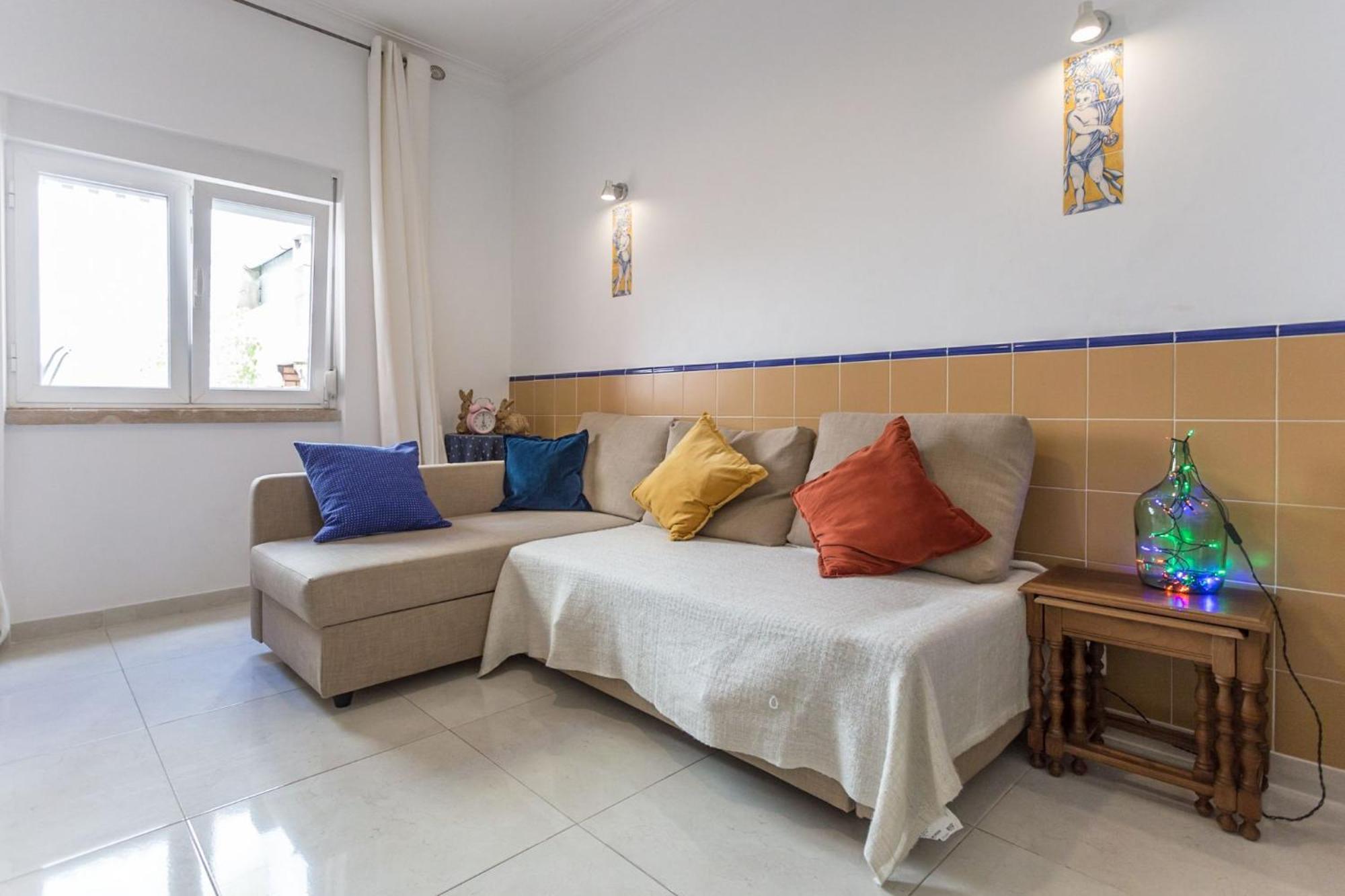 Be Local - Flat With 1 Bedroom And Terrace In Moscavide - Lissabon