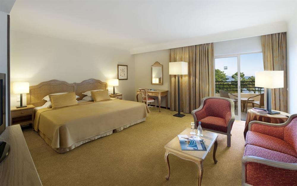 Portobay Falesia Hotel 4*