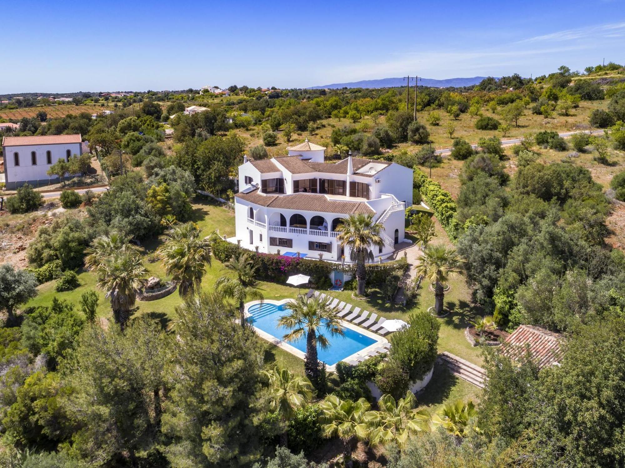 Charming Algarve Quinta Luz 9 Bedrooms Large Pool Snooker Table Villa Silves