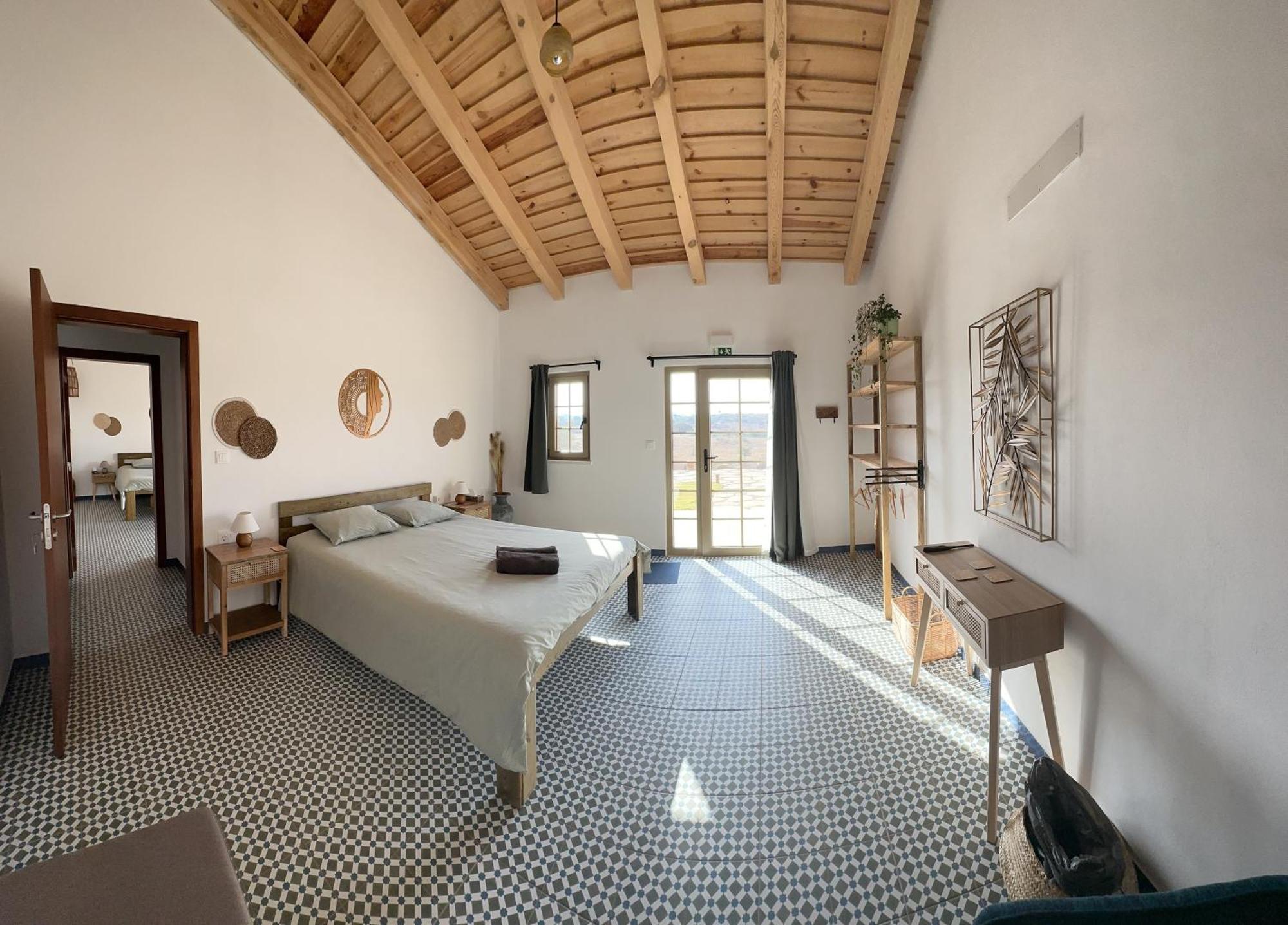 Bed and breakfast Alpaca Farm And - Mama Adama Grândola