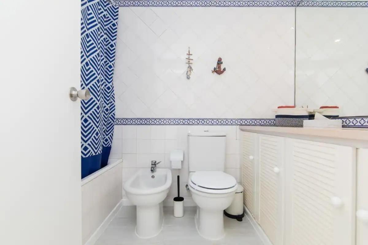 Bayview Apartment *