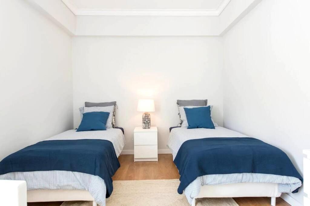 Apartment Elegant And Bright In Estoril